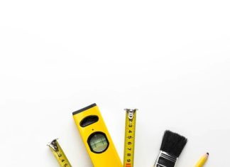 Монтаж сливного трапа на балконе