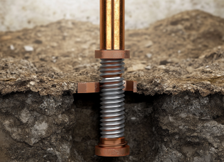 Как правильно утеплить трубы в частном доме