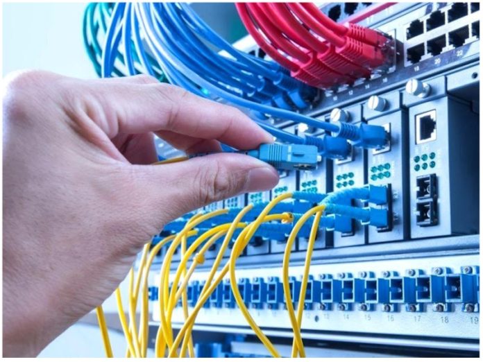 Слаботочные работы в Москве