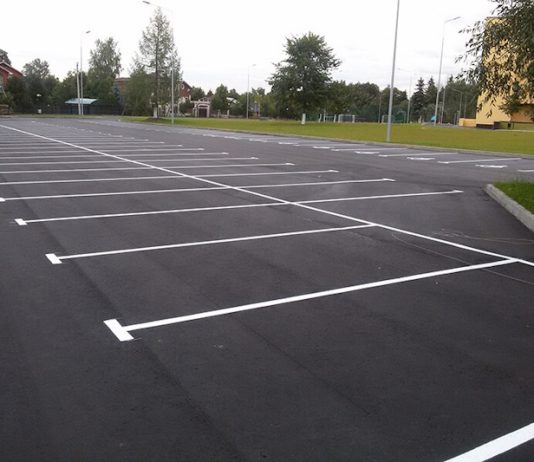 Долговечный асфальт: секреты парковок Укладка асфальта